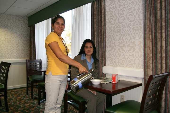 Comfort Inn & Suites Somerset - New Brunswick Restaurant photo